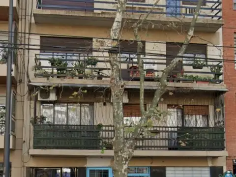 2 ambientes 36 m2, interno , mts cid campeador