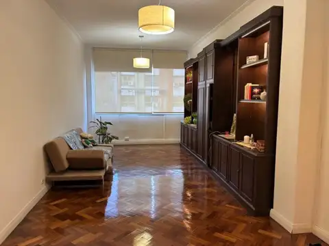 Uruguay 600, Piso 3