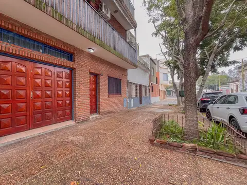 VENTA CASA 6 AMBIENTES 4 DORMITORIOS + COCHERA + QUINCHO + TERRAZA | LA PATERNAL