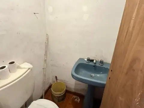 Local en Alquiler en Gregorio De Laferrere, $ 410.000