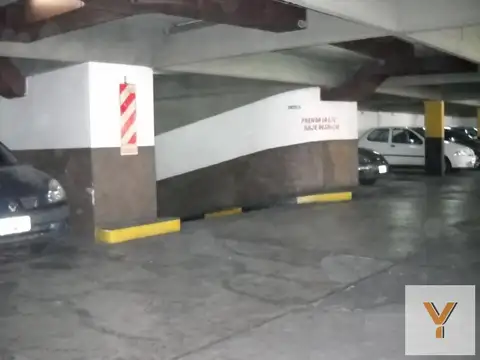Cochera en venta - 13mts2 - Belgrano
