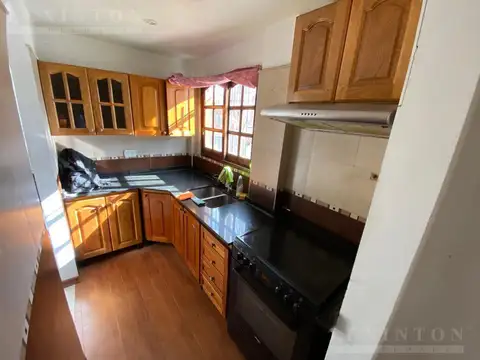 Depto Tipo Casa en Venta con 1 cocheras