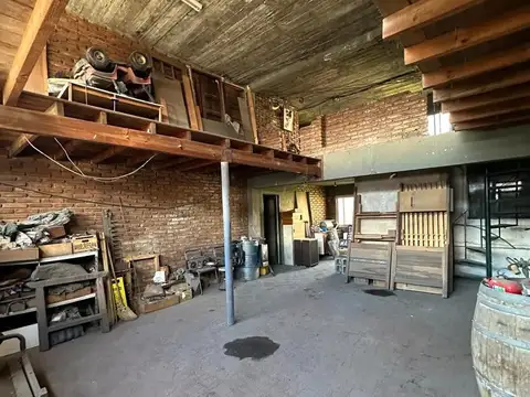 Galpon en Alquiler 9  mts Frente