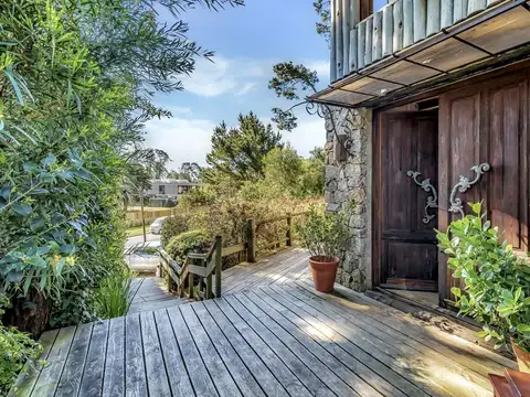 Avenida Al Paso de la Cadena 200