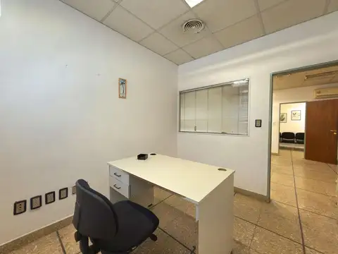 Oficina en Alquiler 40 años