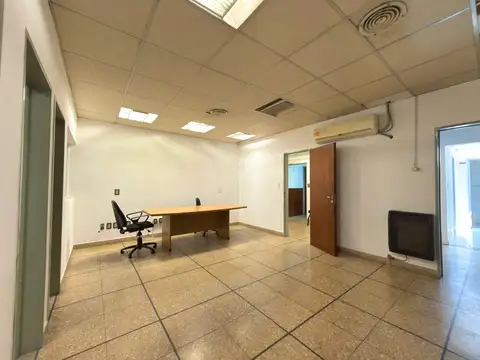 Oficina en Alquiler 40 años