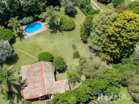 VENTA CASA 6 AMBIENTES CON PILETA EL REMANSO