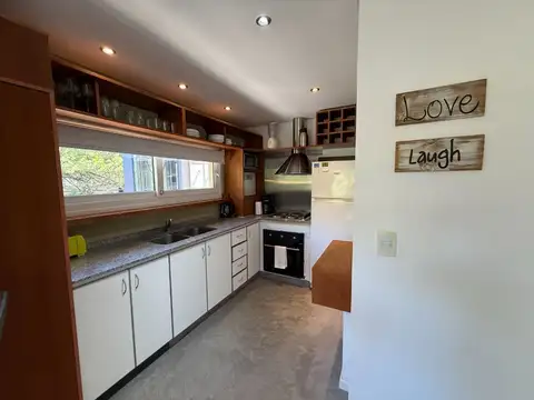 Departamento 4 ambientes con 2 baños