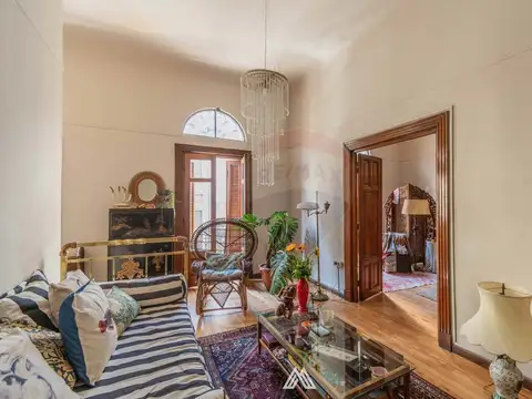 Venta, Ciudad Vieja, 3 dormitorios, de revista