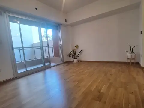 Impecable Semipiso 2 Ambientes con Balcón al Contrafrente – Núñez