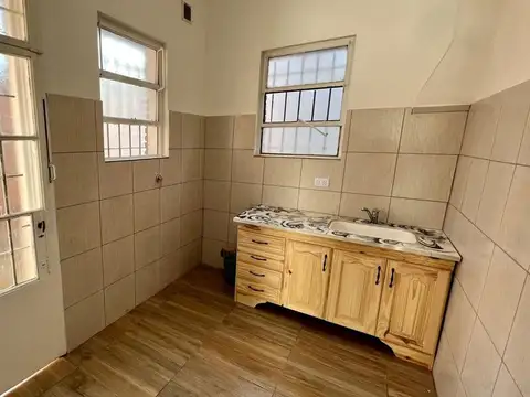 Depto Tipo Casa 6 ambientes con 2 baños