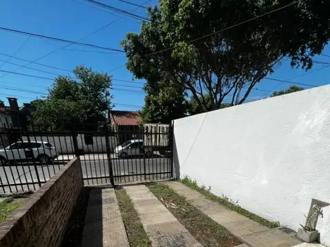 Julian Perez 100