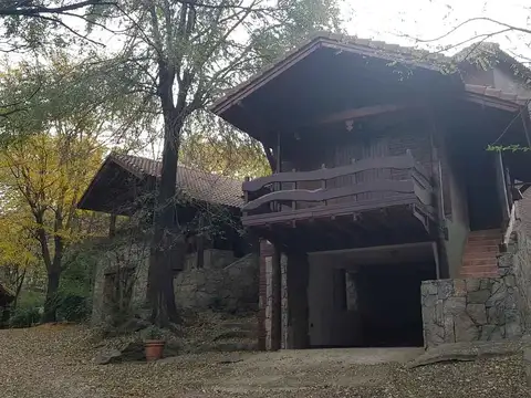 Casa en Venta con 1 cochera