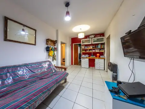Joaquin Gonzalez al 1100