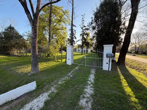 Casa-Quinta en venta en Barrio Villa Los Álamos