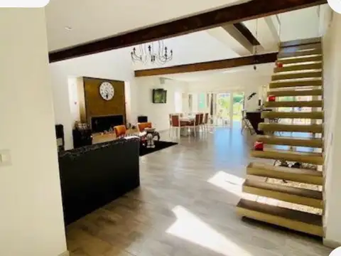 Casa en Venta en Countries y Barrios Cerrados en Tigre, USD 390.000