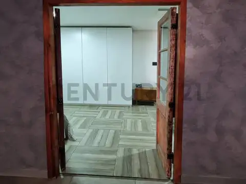 Moderna casa de 1 dorm con gran parque y parrilla sobre lote de 1.000 m² – Barri