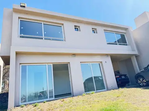 VENTA DUPLEX A ESTRENAR HOUSSING CUMBRE DEL GOLF