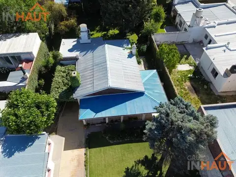 Casa en Venta en Cinco Saltos, USD 189.000