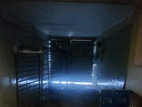 Local en Venta Via Púb.