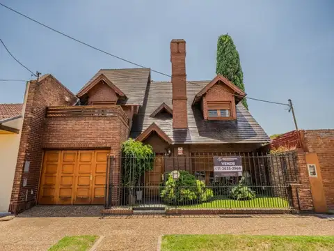 Chalet a reciclar | 5 Ambientes | 2 Plantas | Patio y Balcón | Ramos Mejía