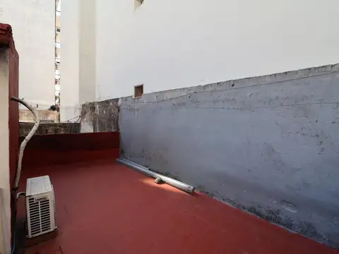 PH EN VENTA 4 AMBIENTES CON PATIO Y TERRAZA PROPIA