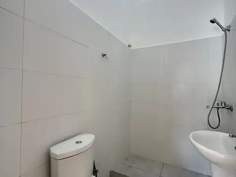 ALQUILER CASA 1 DORMITORIO COCHERA CARRASCO NORTE