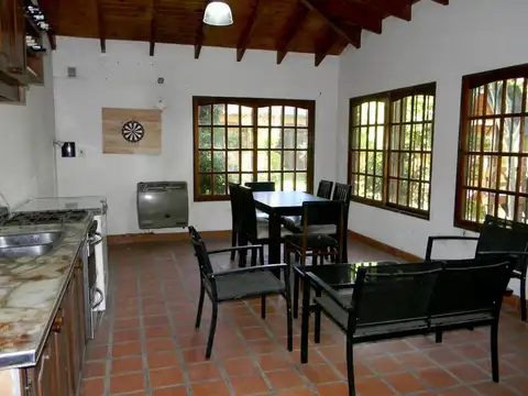 Casa en Venta con 1 cochera