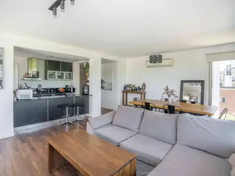 Departamento 4 ambientes con 2 baños