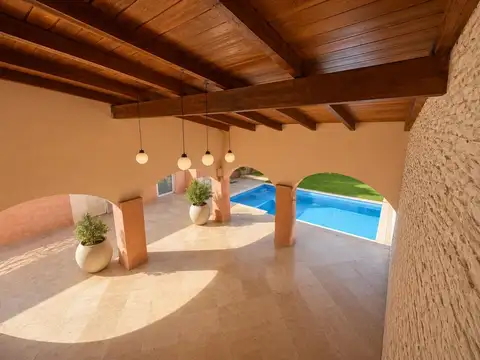CASA EN VENTA EN PERGAMINO CON PILETA