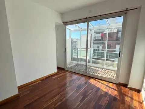 Av C Vidal 2600, Piso 6