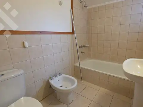 Alquiler de oficina/dpto - Avenida San Martin al 800 - Centro - San Martin de los Andes