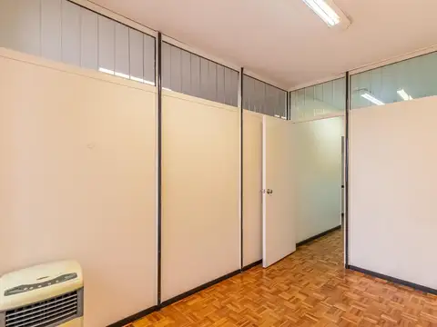 Oficina - Retiro (Galería del Este) - 2 Ambientes – 48 mts2 - Muy luminosa