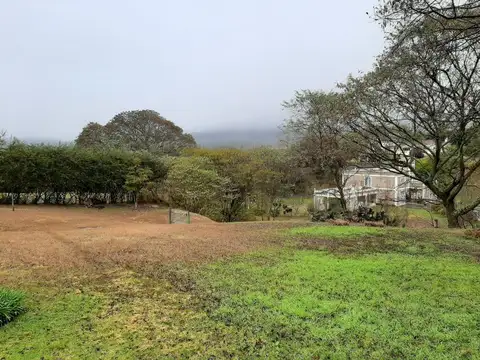 Casa en Venta con 5 cocheras