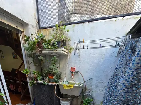 Depto Tipo Casa en Venta 50 años