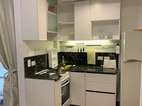 Monoambiente con amplio Patio apto parrilla