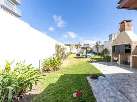 Depto Tipo Casa 4 ambientes con 2 baños
