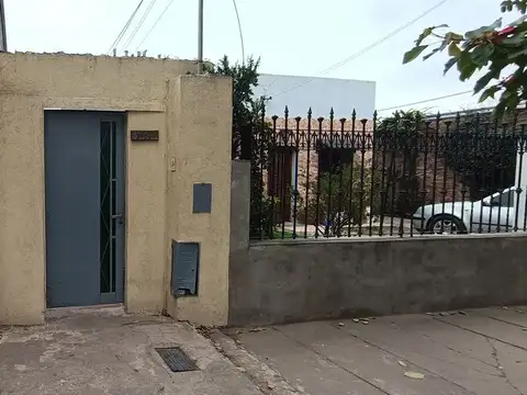 Regis Martínez 3900