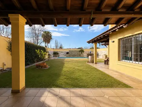 Casa en Venta en Carrodilla, USD 180.000