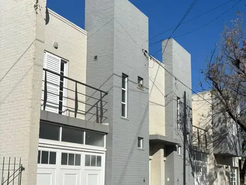 Duplex c-cochera- patio y amoblamientos
