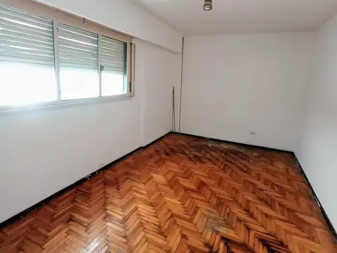 Avenida Entre Ríos 1200, Piso 5