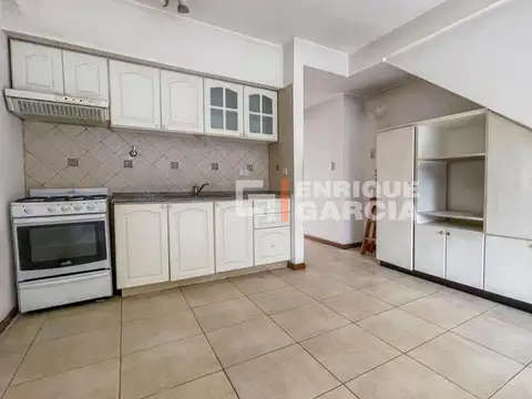 Depto Tipo Casa 2 ambientes con 1 baño