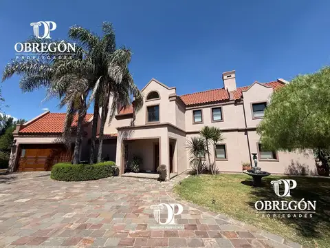 VENTA CASA 9 AMBIENTES PREMIUM PISCINA 473 MTS LOTE 1844 MTS - San Eliseo Golf Country San Vicente