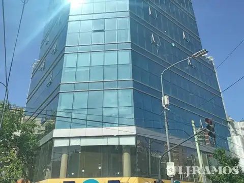 Alquiler de oficina de 300 m2 en Villa Urquiza