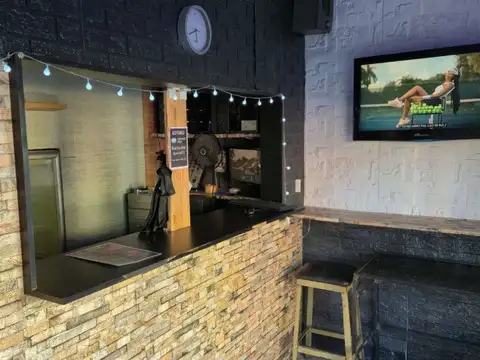 ESQUINA COMERCIAL "EN VENTA" - Villa Domínico