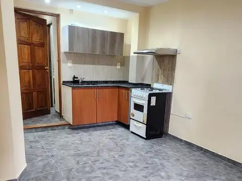 Depto Tipo Casa en Alquiler de 2 ambientes