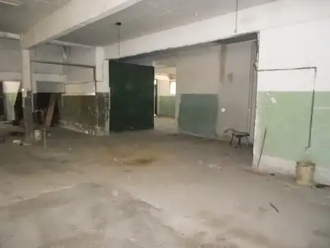 Galpon en Alquiler 15,63  mts Frente