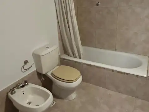 Depto Tipo Casa en Venta de 5 dormitorios