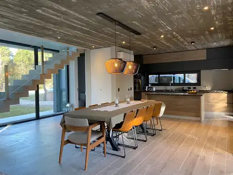Casa en Venta en Barrio Cerrado Costa Esmeralda, USD 820.000