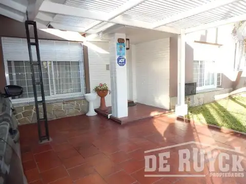 Urrestarazu (381) 2100